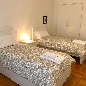 A Casa Di Sandro. Spazioso Citycenter Appartamento